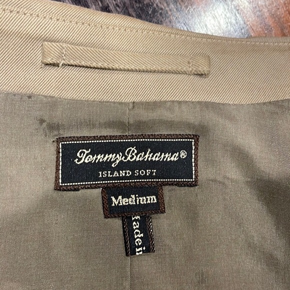 Tommy Bahama Island Soft Shell 100% Silk Gorgeous Sports Jacket. NWOT - Picture 2 of 9